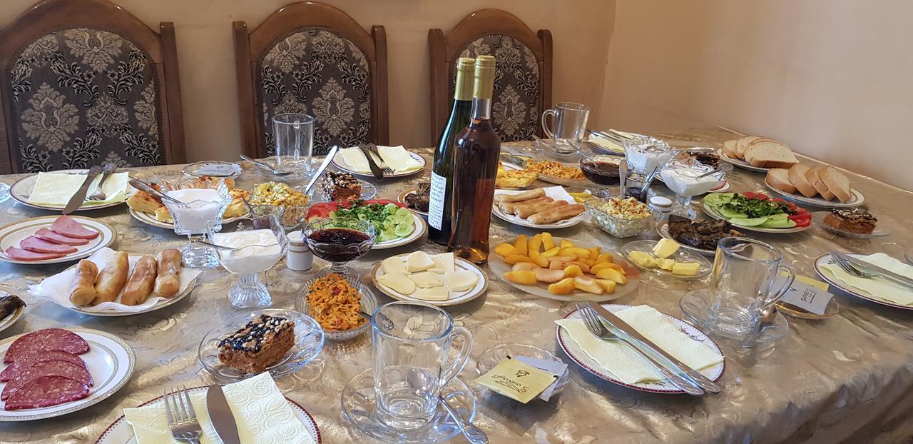 Family Hotel Parajanov Tbilisi Zewnętrze zdjęcie