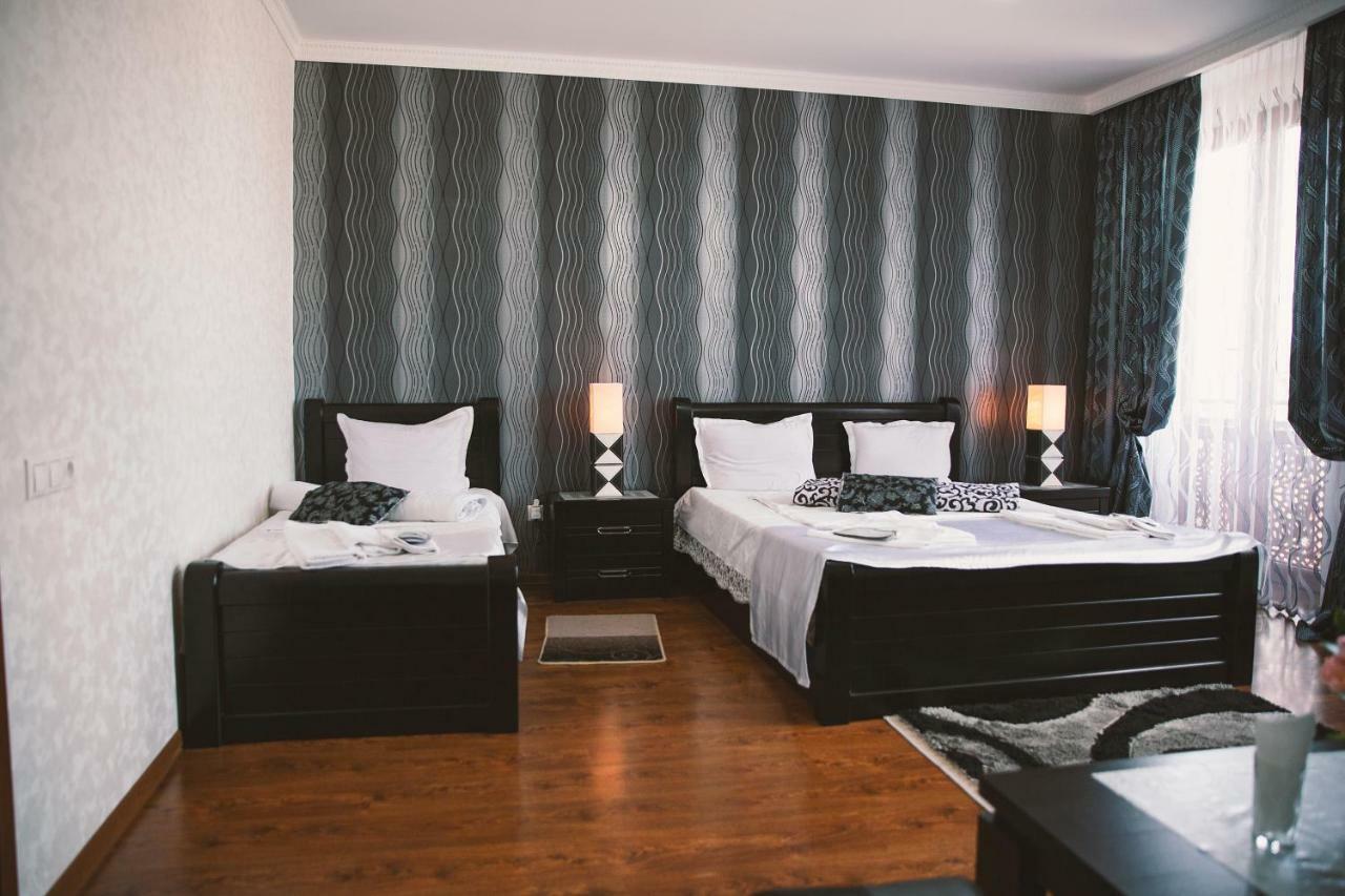 Family Hotel Parajanov Tbilisi Zewnętrze zdjęcie