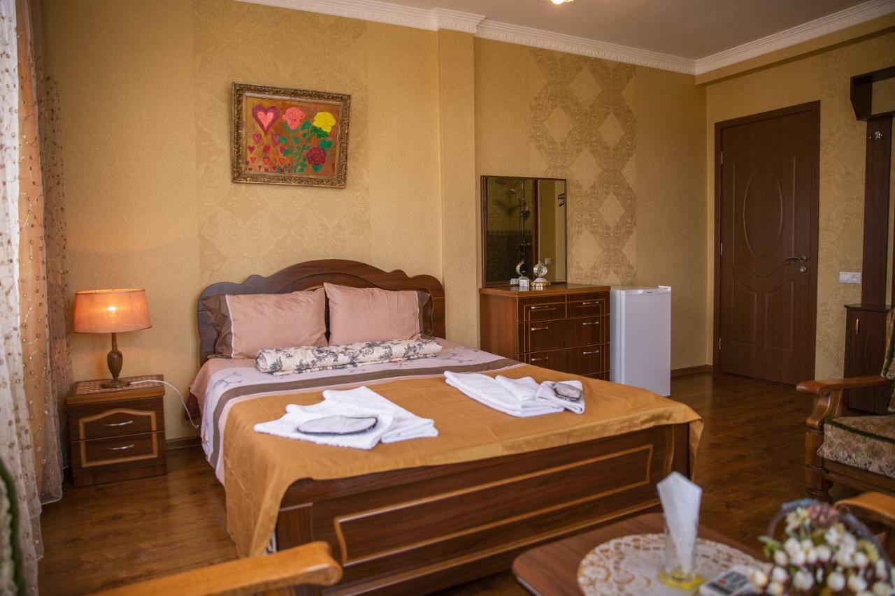 Family Hotel Parajanov Tbilisi Zewnętrze zdjęcie