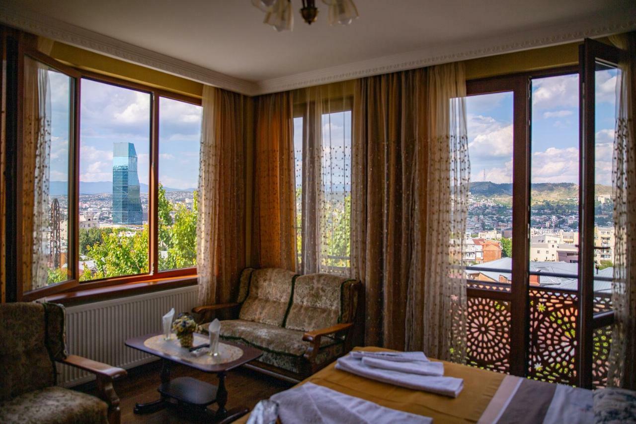 Family Hotel Parajanov Tbilisi Zewnętrze zdjęcie